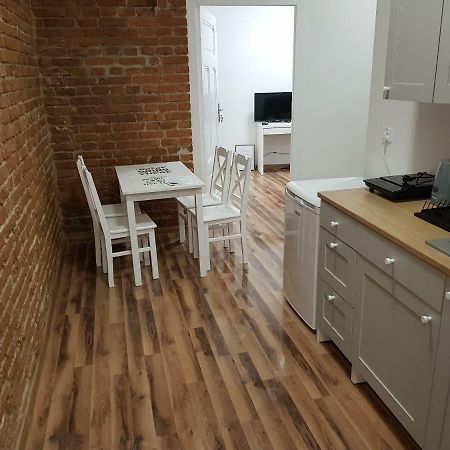 Apartament Nr 15 - 2 Pokoje Z Prywatnymi Lazienkami Centrum Poznań Extérieur photo