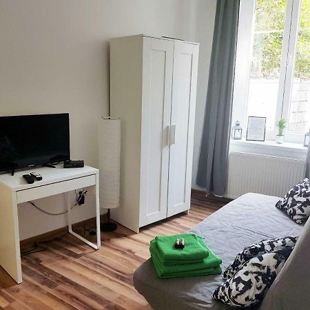 Apartament Nr 15 - 2 Pokoje Z Prywatnymi Lazienkami Centrum Poznań Extérieur photo